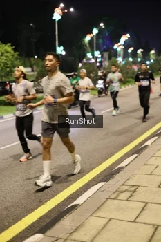 Runner Photo 4286476