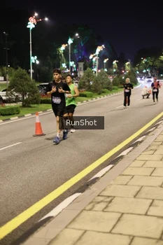 Runner Photo 4286497