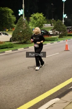 Runner Photo 4286516