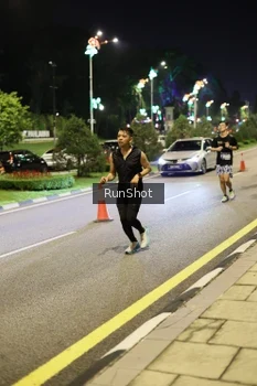 Runner Photo 4286520