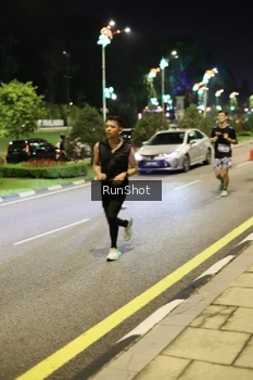 Runner Photo 4286524