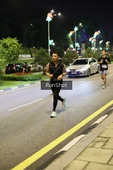 Runner Photo 4286525