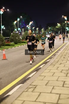 Runner Photo 4286543