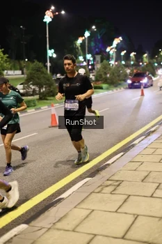 Runner Photo 4286580