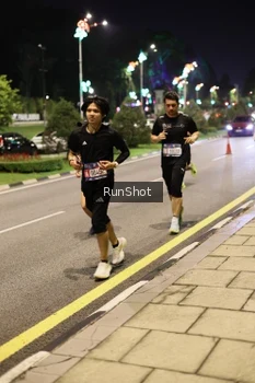 Runner Photo 4286581
