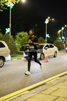 Runner Photo 4286617
