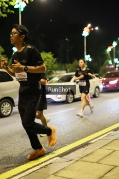 Runner Photo 4286623