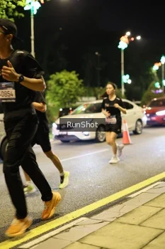 Runner Photo 4286634