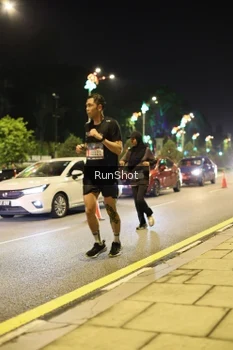 Runner Photo 4286644