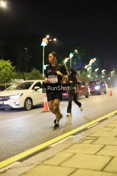Runner Photo 4286645