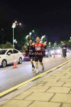 Runner Photo 4286663