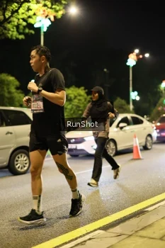 Runner Photo 4286665
