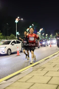 Runner Photo 4286668