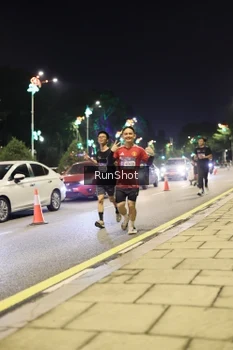 Runner Photo 4286670