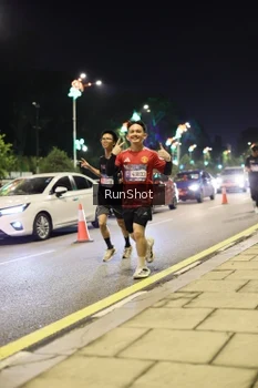 Runner Photo 4286674