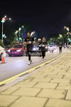 Runner Photo 4286687