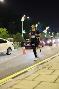 Runner Photo 4286704
