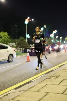 Runner Photo 4286706