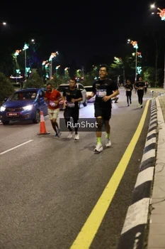 Runner Photo 4286765