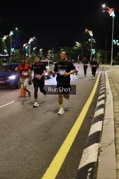 Runner Photo 4286773