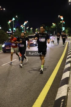 Runner Photo 4286780
