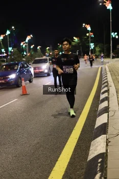 Runner Photo 4286796
