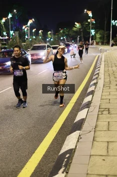 Runner Photo 4286844