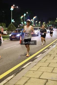 Runner Photo 4286924