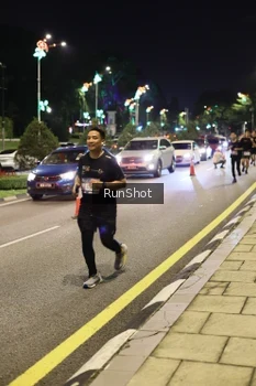Runner Photo 4287018