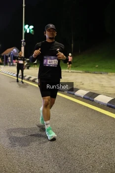 Runner Photo 4287091
