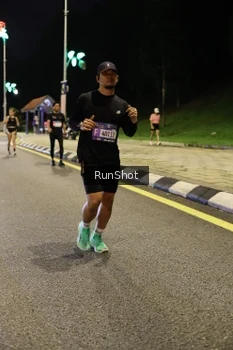Runner Photo 4287092