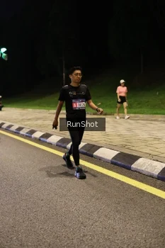 Runner Photo 4287098