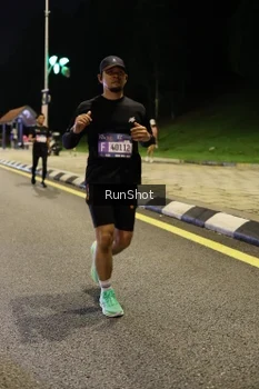 Runner Photo 4287105