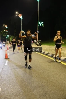 Runner Photo 4287106