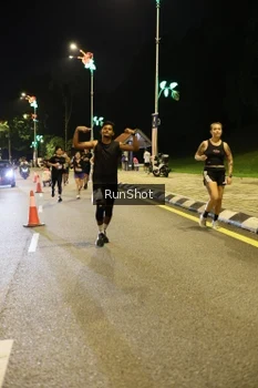 Runner Photo 4287110