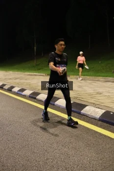 Runner Photo 4287114