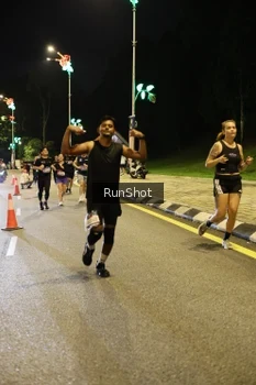 Runner Photo 4287121