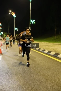 Runner Photo 4287149