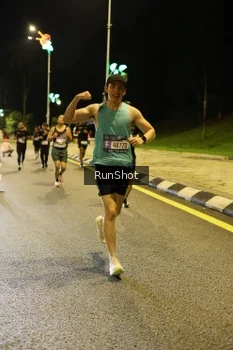 Runner Photo 4287154