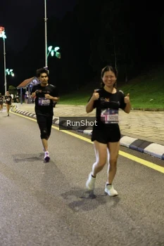 Runner Photo 4287245