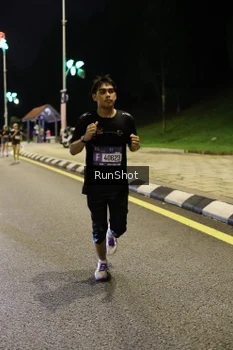 Runner Photo 4287252