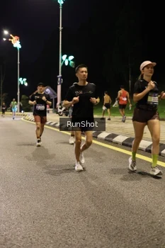 Runner Photo 4287271