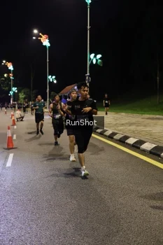 Runner Photo 4287304