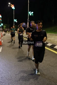 Runner Photo 4287320