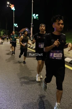 Runner Photo 4287323