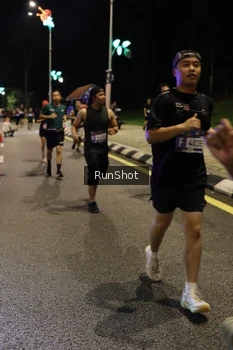 Runner Photo 4287325