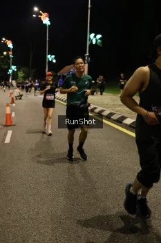 Runner Photo 4287330