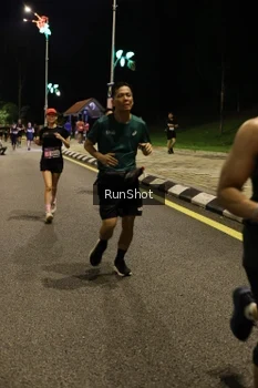 Runner Photo 4287336