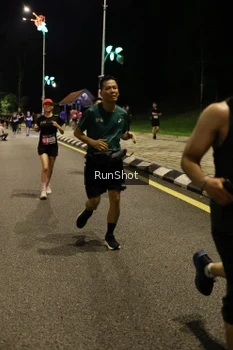 Runner Photo 4287343