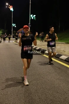 Runner Photo 4287348